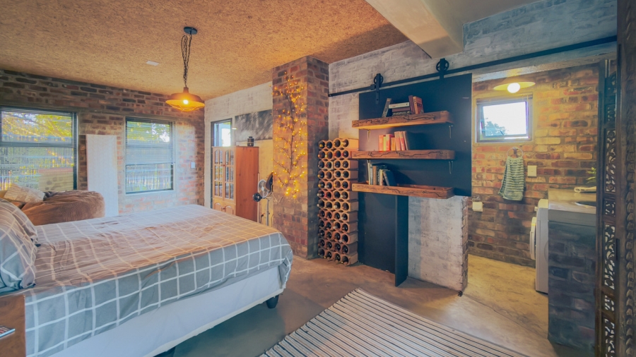 2 Bedroom Property for Sale in Ongegund Village Western Cape